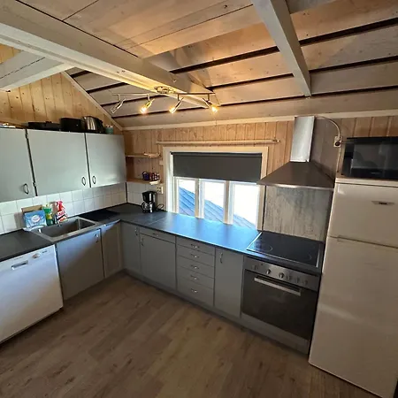 Koselig Sentrumsleilighet I 2 Etg Appartement