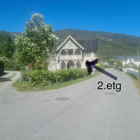 Apartamento Koselig Sentrumsleilighet I 2 Etg *
